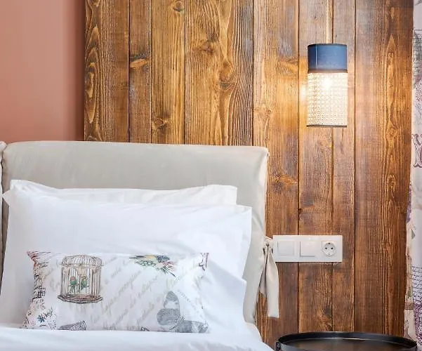 Paeonia Πανσιόν Αράχωβα